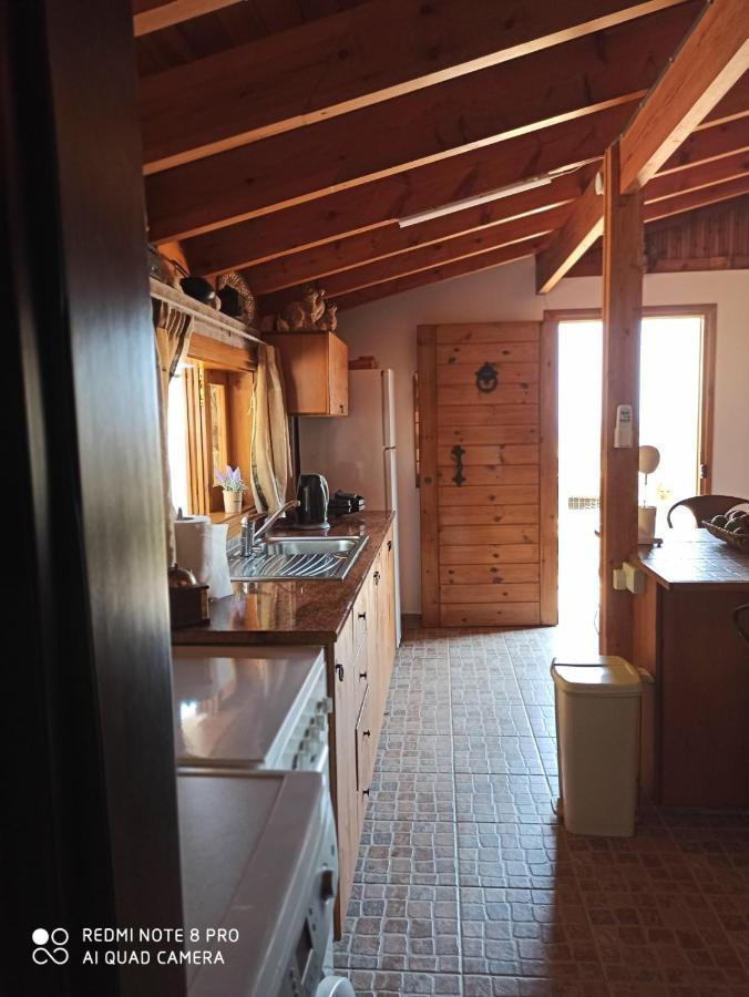 Aretis Sea View House *