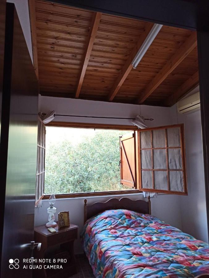 Aretis Sea View House Case de vacanță Pachyammos