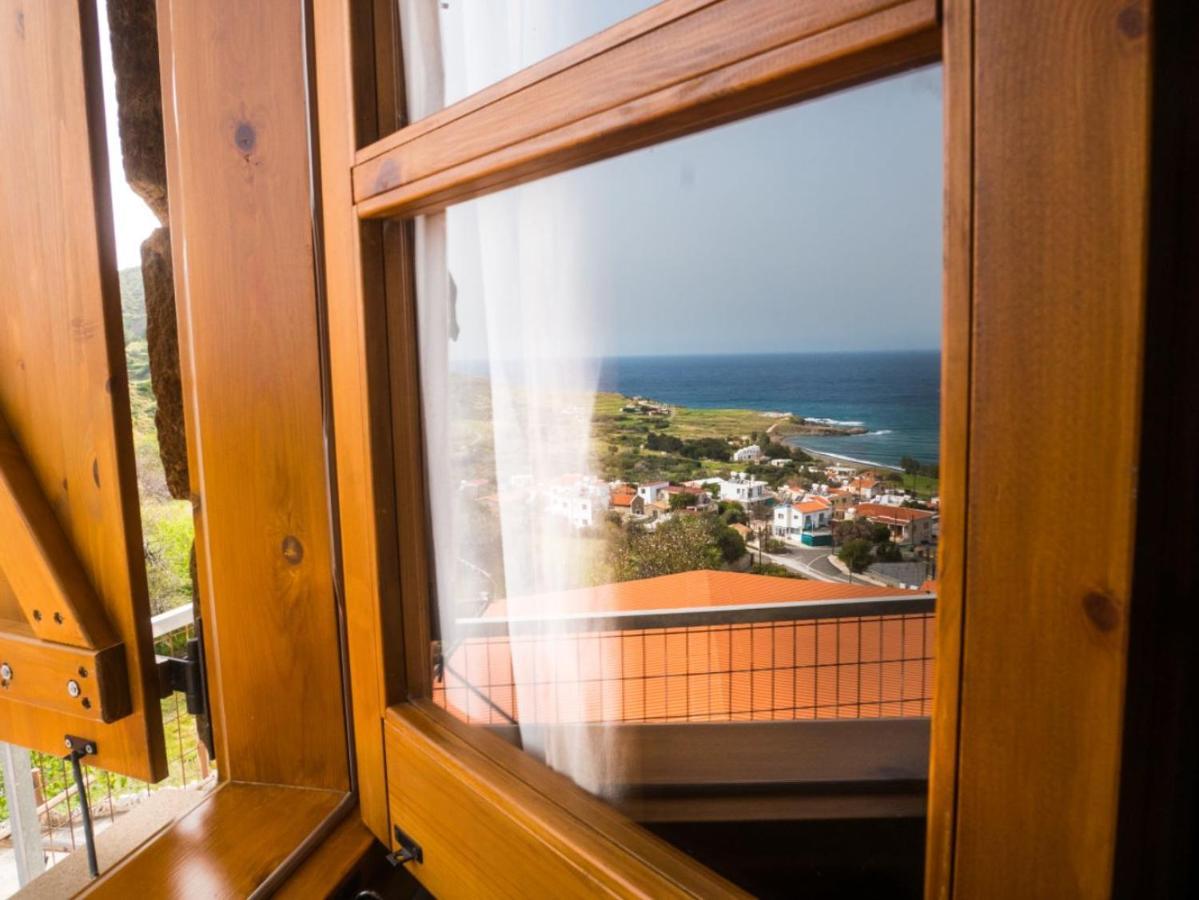 Aretis Sea View House Case de vacanță Pachyammos