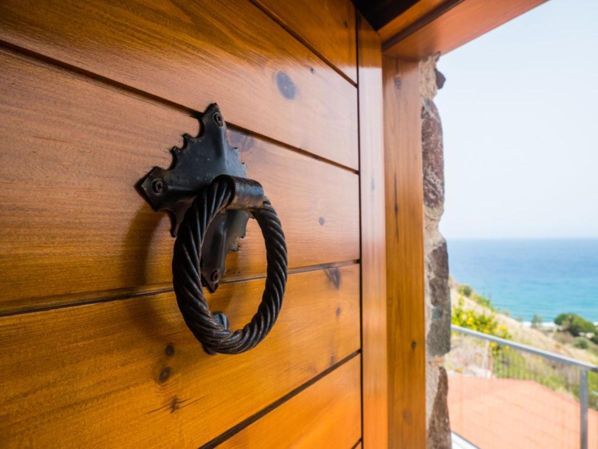 Case de vacanță Aretis Sea View House *